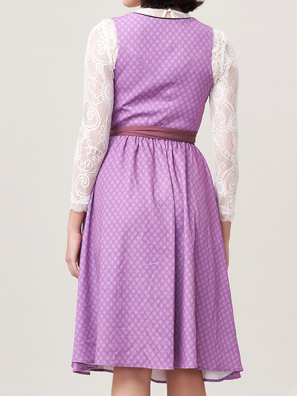Moderne reduzierte Dirndl in Lila
