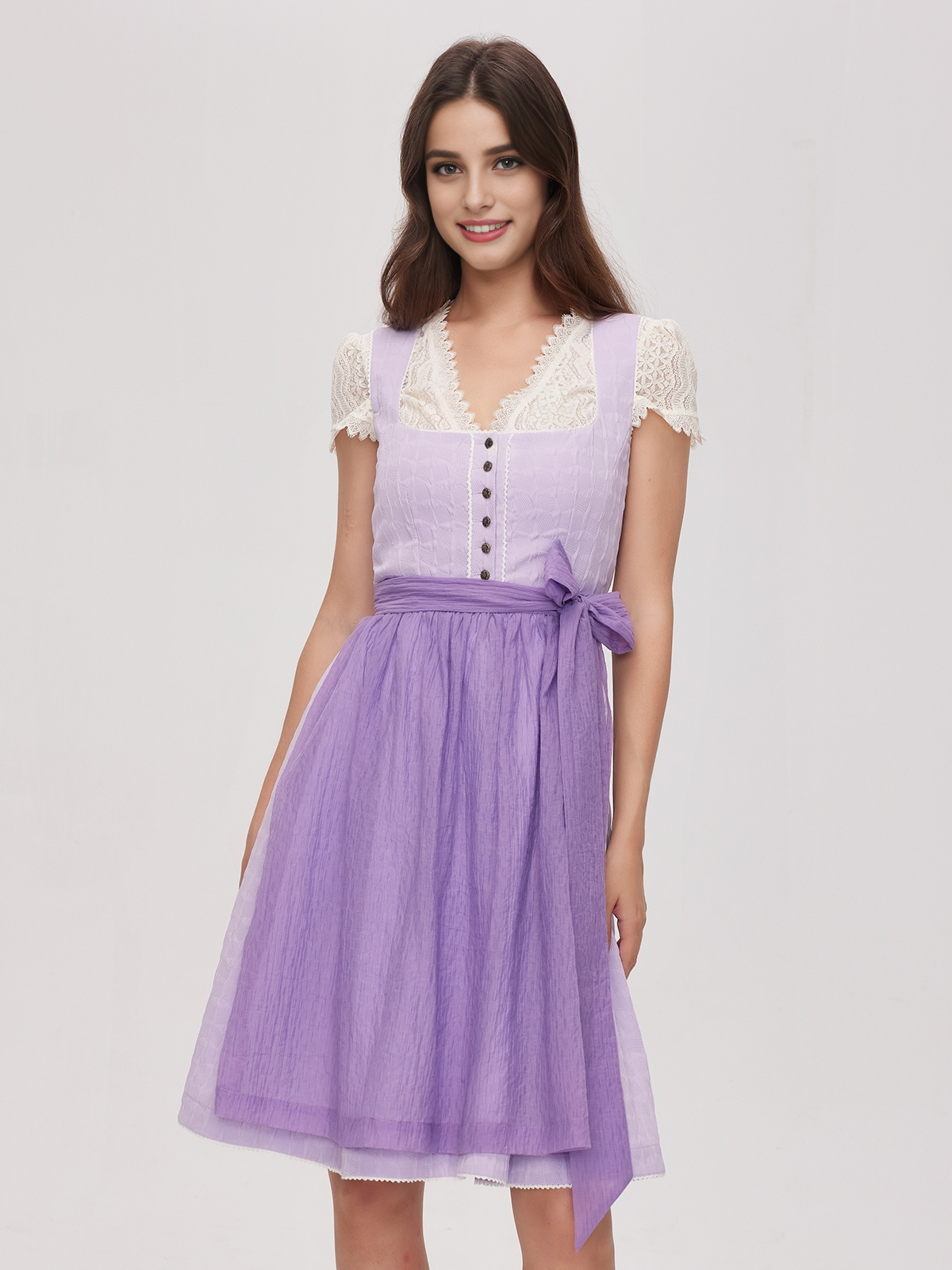 Dirndl Oberteil in Lila – Eleganz pur
